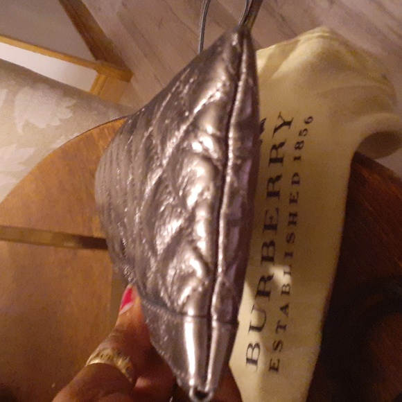 BURBERRY METALLIC PEWTER QUILTED LEATHER CLUTCH EUC - Picture 6 of 12